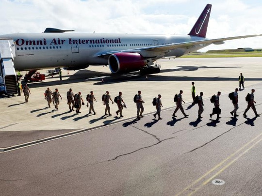 Lính thủy quân lục chiến Mỹ tới TP Darwin – Úc hôm 18-4. Ảnh: NEWS CORP AUSTRALIA