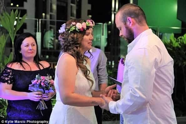 Đám cưới đẫm nước mắt của cặp vợ chồng kết hôn lần 2 vì con gái 4 tuổi sắp từ giã cõi đời-2