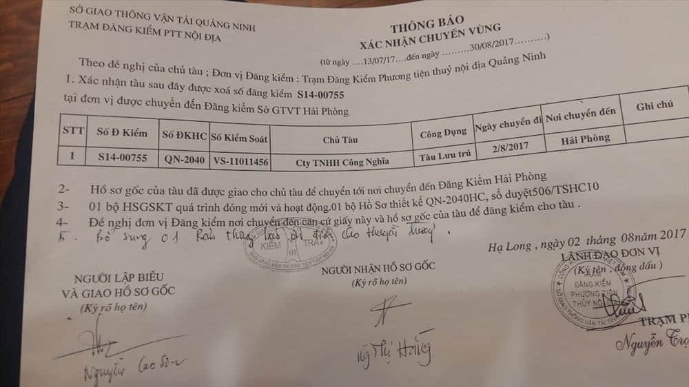 Tàu được chuyển vùng hoạt động tháng 8.2018 và 1 tháng sau đổi BKS. Ảnh: Nguyễn Hùng