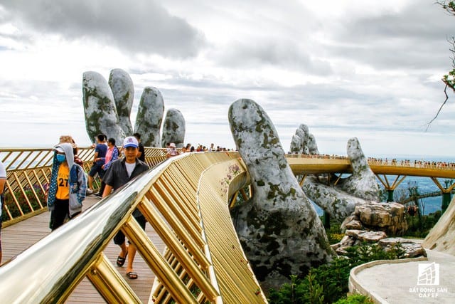  Cầu Vàng tại Đà Nẵng lọt vào Top 100 điểm đến tuyệt vời nhất thế giới - Ảnh 7.