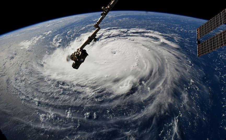 Ở trạm vũ trụ, phi hành gia vẫn rùng mình vì bão Florence - ảnh 7