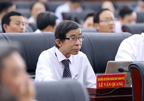 Ông Lê Văn Quang tại kỳ họp HĐND cuối cùng trên cương vị Phó ban Kinh tế - Ngân sách. Ảnh: Nguyễn Đông.