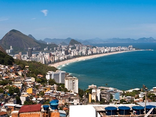 Một góc thành phố Rio de Janeiro. Ảnh: dabldy/iStock
