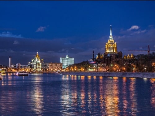 Thành phố Moscow về đêm. Ảnh: Alexey Malchenko/Shutterstock