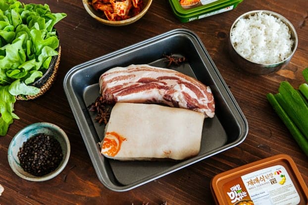 Học lỏm bí kíp này của người Hàn để món thịt luộc ngon hơn