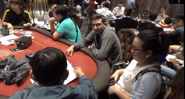 Bắt nhóm “đại gia” người nước ngoài nghi tổ chức đánh bạc - 2