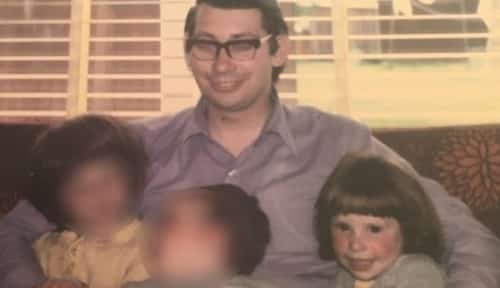 Richard Haynes cùng các con ở Australia thập niên 1980. Ảnh: BBC.