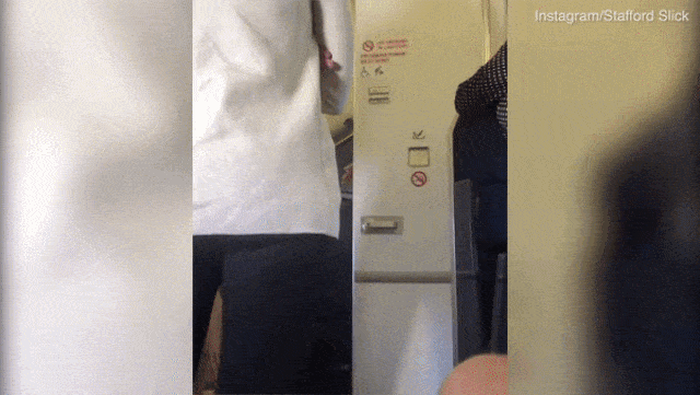 Cặp đôi vô tư làm chuyện ấy trong WC máy bay khiến hành khách xếp hàng dài đứng chờ - 2