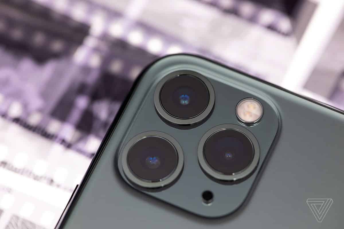 iPhone 11 Pro phát ra bức xạ gấp hai lần ngưỡng cho phép