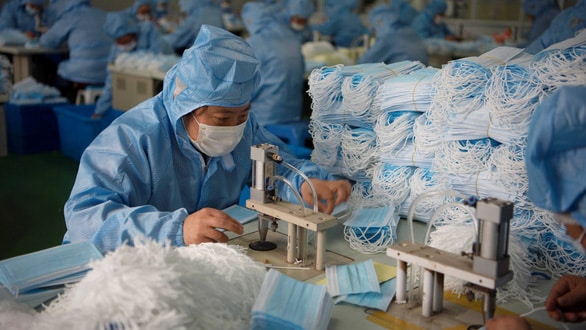 Gần 90 triệu khẩu trang Trung Quốc dỏm bị tịch thu - Ảnh 1.