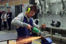 Báo thông tin Visa Du học, Du lịch, nhập định cư nước Úc