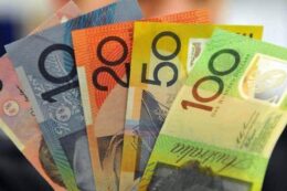 Úc: Một phụ nữ gốc Việt bị trả lương thấp gần $16,000