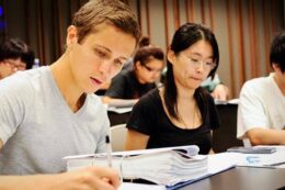 Điều kiện ở lại Úc sau khi tốt nghiệp