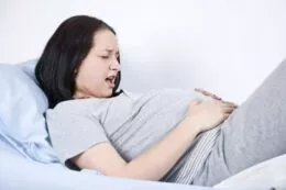 Melbourne: mang bầu vì ngoại tình với cậu nhóc 12 tuổi