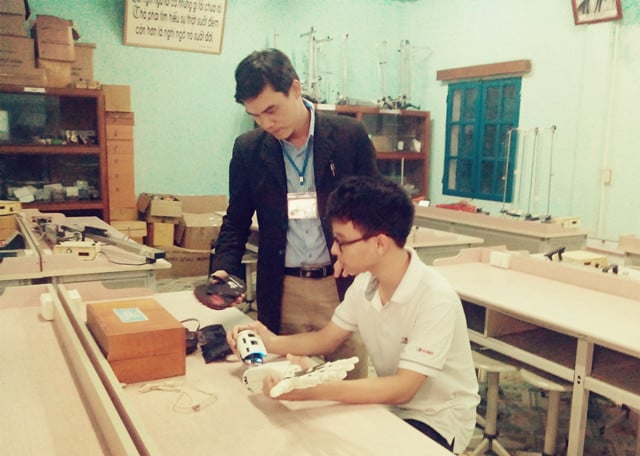 Kết quả hình ảnh cho che tao tay robot cho nguoi khuyet tat