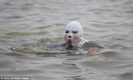 Tham hoa thoi trang 'ninja' do bo bai bien Australia - Anh 5