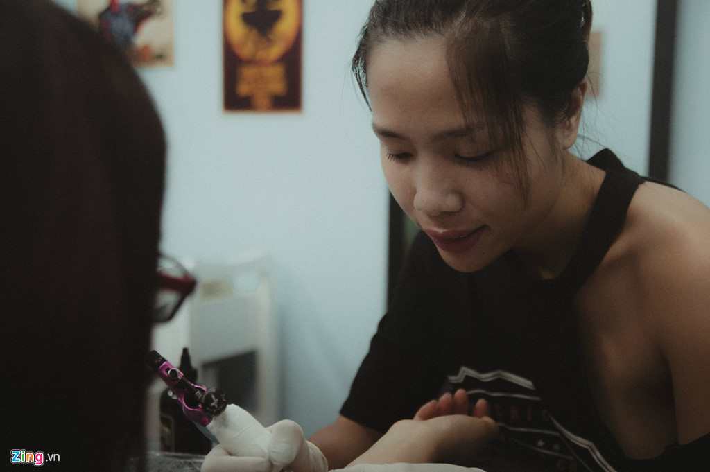 Cuu thi sinh Olympia bo viec luong nghin do lam tho xam hinh hinh anh 6