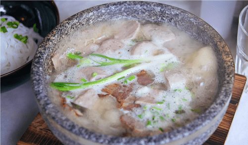 to-pho-gia-2-2-trieu-dong-o-sai-gon