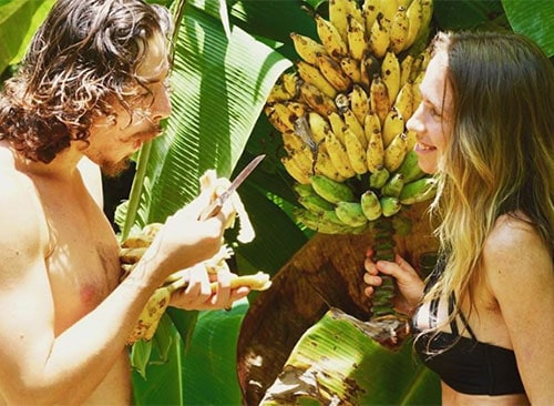 Freelee tận hưởng cuộc sống thảnh thơi trong rừng bên bạn trai. Ảnh: Instagram. 