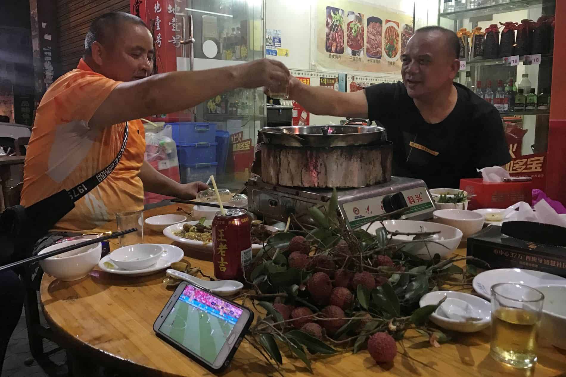 Le hoi thit cho van dien ra o Trung Quoc bat chap chi trich hinh anh 9