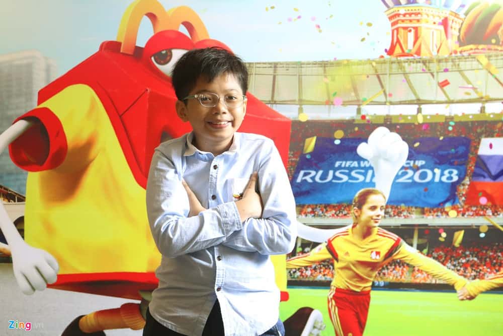 Cau be Viet ra san chung ket World Cup: Tang qua Ben Tre cho Mbappe hinh anh 1