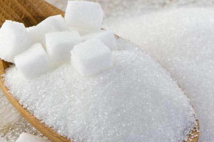 Thay vì sử dụng đường cát trắng, mọi người nên sử dụng các vị ngọt tự nhiên như mật ong.