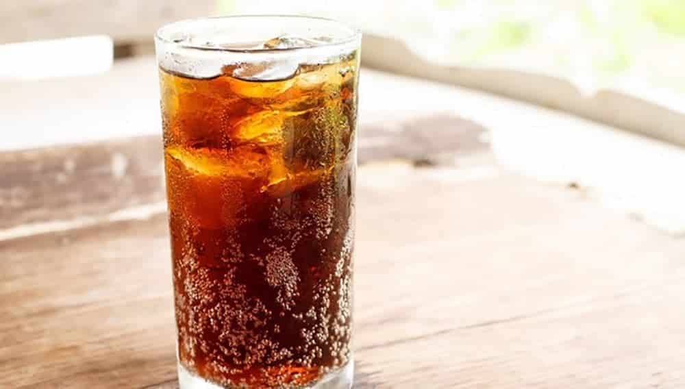 Nước ngọt có ga là một trong những nguyên nhân gây ra các khối u não