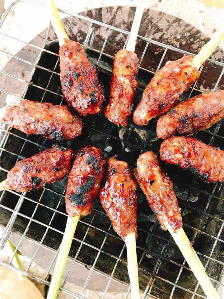 bo cuon sa nuong kieu nay thom lung, ca nha khong ngung xin them com - 2