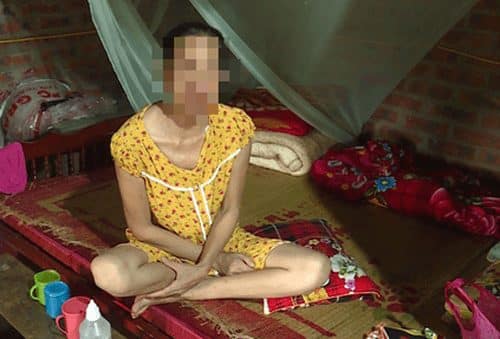 Bác sĩ dùng chung kim tiêm, cả xã náo loạn lo nhiễm HIV - Ảnh 1. Bác sĩ dùng chung kim tiêm, cả xã náo loạn lo nhiễm HIV - Ảnh 1.