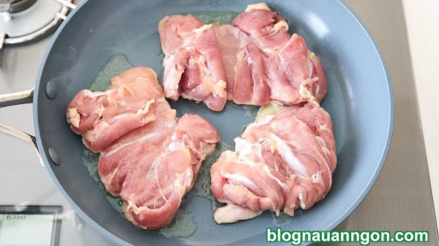 Ảnh minh họa 4 - Học cách làm món thịt gà chiên kiểu Nhật vàng óng, ngon tuyệt!