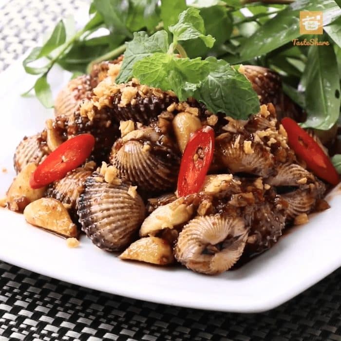 Bật mí cách làm món sò huyết cháy tỏi thơm nức mũi