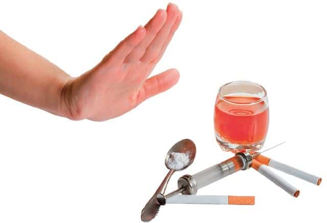 Bỏ ngay 6 thói quen xấu dễ khiến bạn mắc chứng teo não đáng sợ