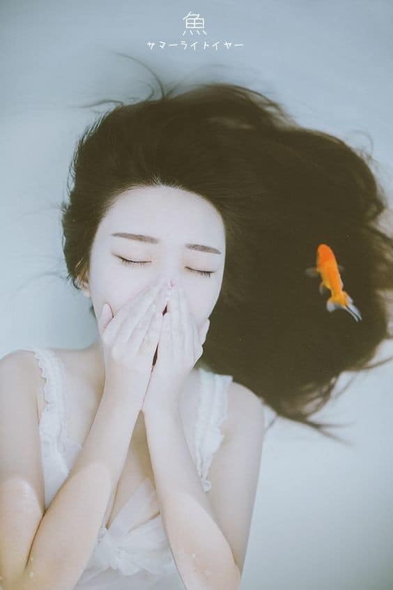  Mồ hôi có mùi tanh của cá có thể do rối loạn tiêu hóa.