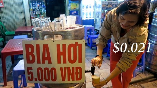 Bia hơi Hà Nội. Ảnh: Divert Living.
