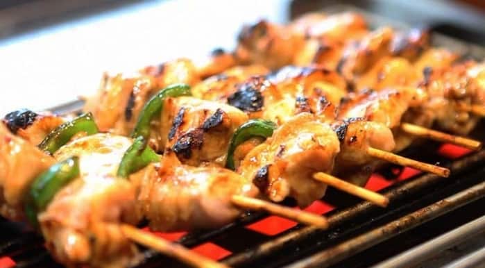 Cuối tuần chế biến món xiên gà kiểu Hàn Quốc thơm ngon, hấp dẫn, ăn là nghiện cho cả nhà