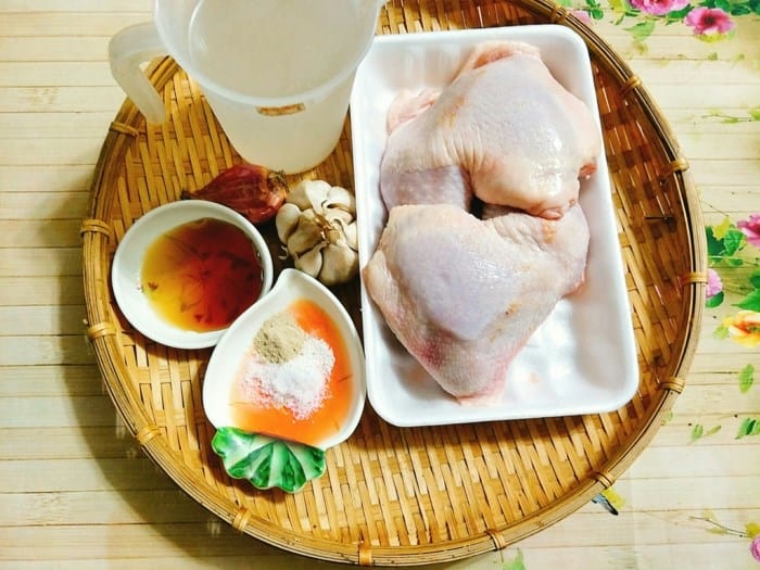 Đùi gà om nước dừa ngon đúng chuẩn cho các chị em đãi gia đình vào dịp cuối tuần