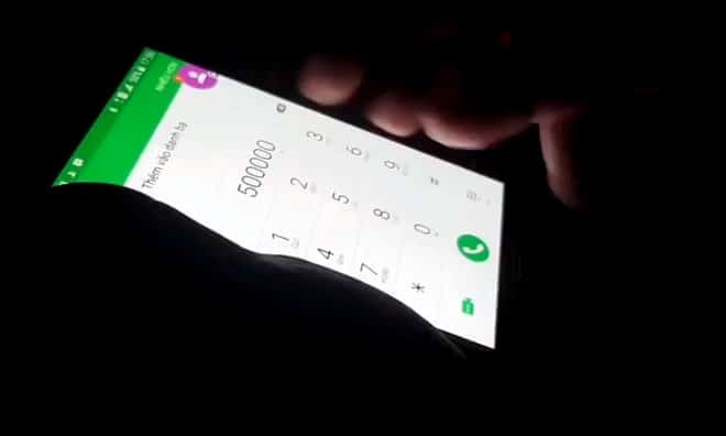 Du khach Han to bi 'chat chem' khi di xich lo o Nha Trang hinh anh 3