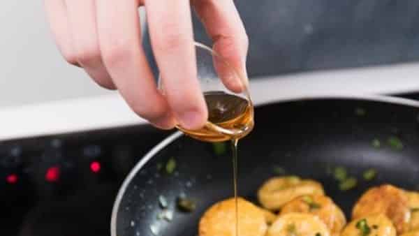 Bạn sẽ phát mê với món đậu hũ non sốt mỡ hành có cách chế biến cực đơn giản này cho xem