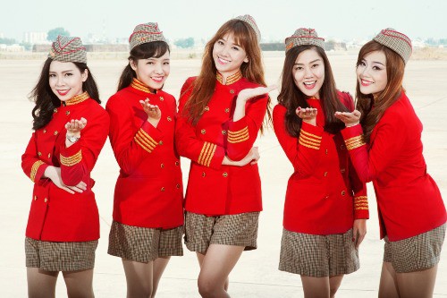 Ngày 16/11, tại lễ trao giải thường niên NOW Travel Asia Awards của tạp chí NOW Travel Asia tổ chức ở Thành phố Thành Đô (Trung Quốc), Vietjet Air được vinh danh giải thưởng Đồng phục tiếp viên đẹp nhất châu Á (Asias Best Flight Attendant Wardrobe).