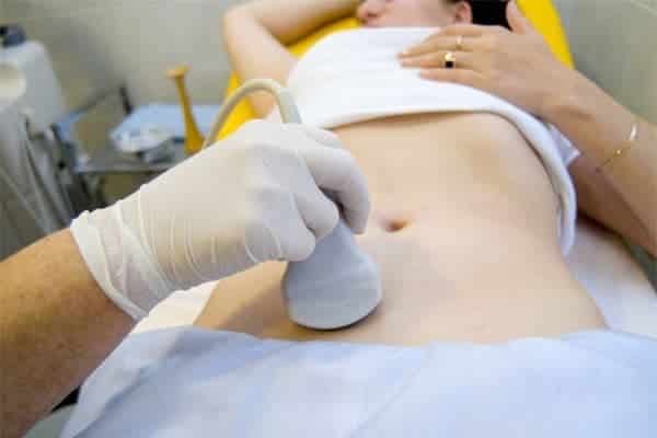 Mới 21 tuổi, cô gái đã mắc chứng buồng trứng mỏng, tắc kinh