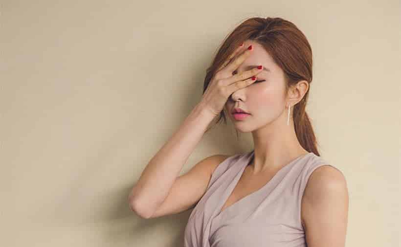Mùa lạnh tới, nếu còn giữ thói quen chăm sóc tóc này thì bạn sẽ phải đối mặt với những vấn đề sức khỏe sau - Ảnh 3.