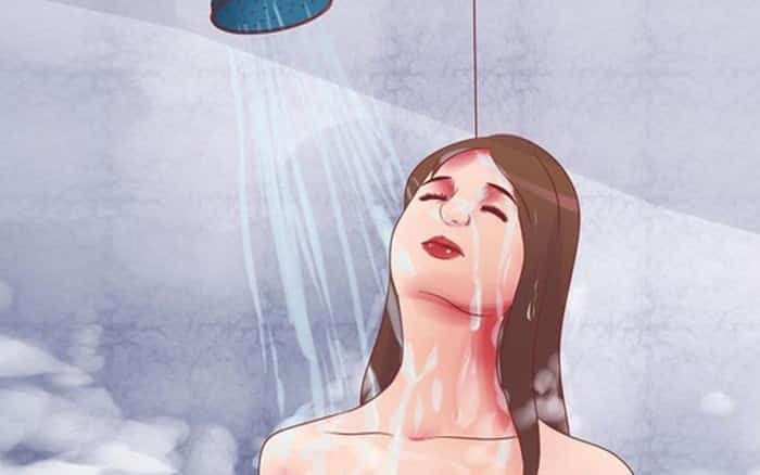 Mùa lạnh tới, nếu còn giữ thói quen chăm sóc tóc này thì bạn sẽ phải đối mặt với những vấn đề sức khỏe sau - Ảnh 4.