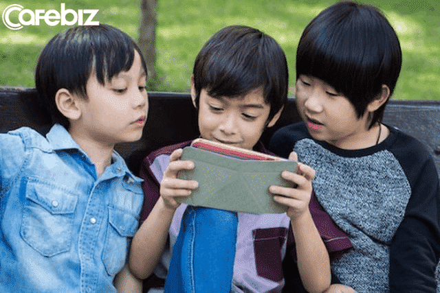 Bác sĩ Việt khẩn cầu: Hãy cứu những đứa trẻ nói giọng Youtube, cha mẹ ơi, xin hãy thức tỉnh! - Ảnh 2.