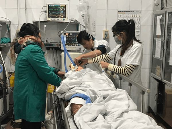 Những ngày cận kề Tết, số bệnh nhân tai nạn giao thông do uống rượu tăng cao. Ảnh: Thái Bình