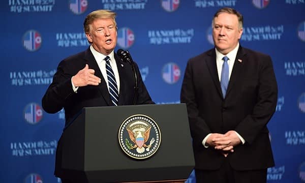 Tá»ng thá»ng Trump (trÃ¡i) vÃ  Ngoáº¡i trÆ°á»ng Pompeo táº¡i cuá»c há»p bÃ¡o. áº¢nh: Giang Huy