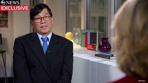 Bác sĩ Mỹ gốc Việt David Dao trong cuộc phỏng vấn hôm 9/4 trên chương trình Good Morning America của kênh ABC News. Ảnh: ABC News
