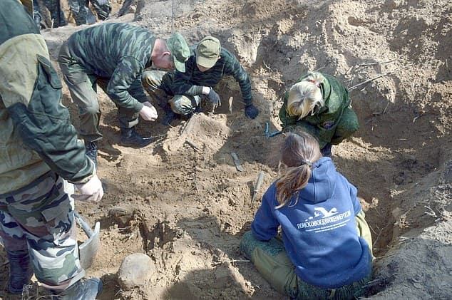 Nga: Phát hiện hố chôn 3.700 nạn nhân bị quân Hitler thảm sát - 2