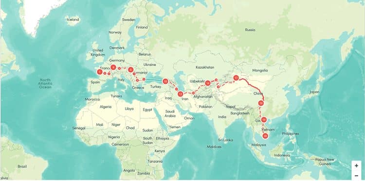 Hành trình đạp xe của vợ chồng Khánh Nguyên-Thibault dài hơn 16.00km từ Pháp về Việt Nam. Ảnh: NVCC.