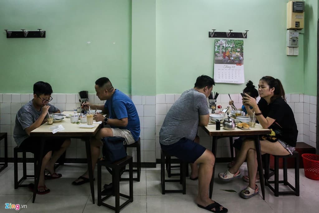 Tu ganh rong den quan pho Minh noi tieng 70 nam o Sai Gon hinh anh 3 