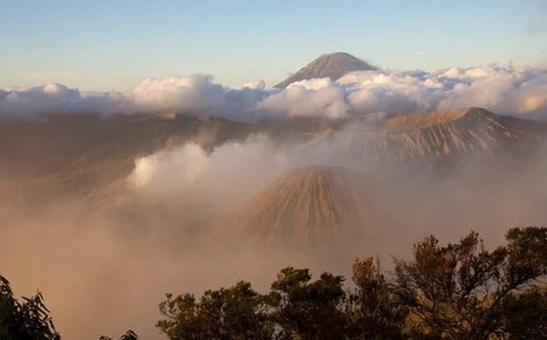 C&#225;c nh&#224; khoa học đ&#227; t&#236;m ra một &quot;thế giới kỉ Jura&quot; ngay b&#234;n dưới nước &#218;c